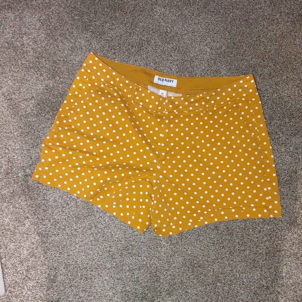 Polka dot mustard Old Navy shorts